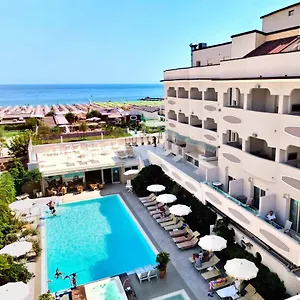 Derby Exclusive Hotel